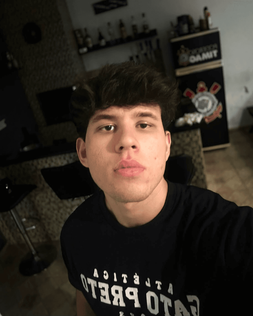Foto de Nelson Trindade, atleta bolsista nos EUA